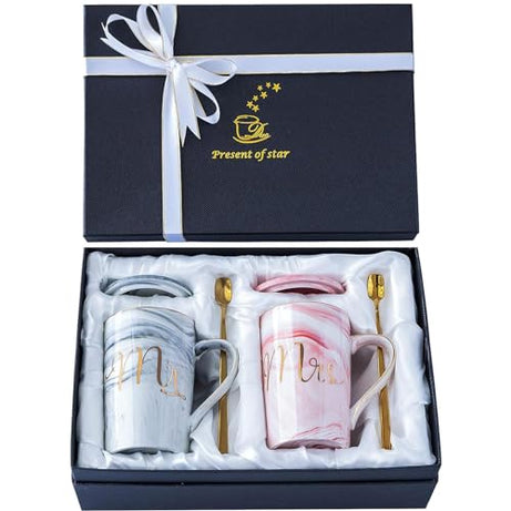 SKYTONE® Coffee Mug, Anniversary Gift for Couple Special, Wedding Gift for Couples, Mugs for Coffee, Mug with Lid, Spoon & Coasters with Gift Box, Valentine Gift Set of 2(Mr & Mrs. Cup)(400 ml)