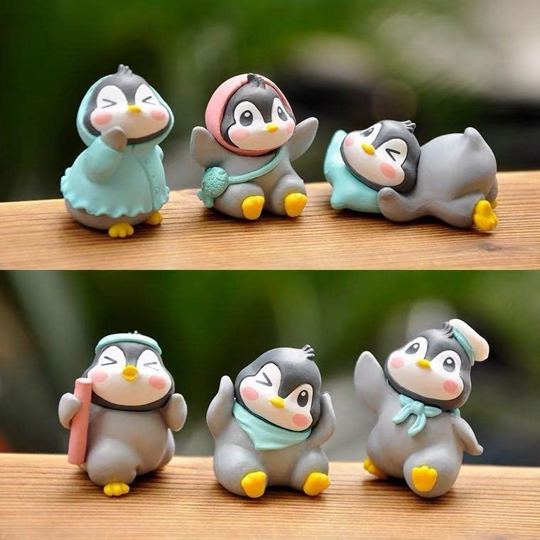 SATYAM KRAFT 1 Set Penguin Miniature Set for Unique Gift, Home Decor, Diwali, Bedroom, Living Room, Office, Restaurant Decor, Figurines and Cake Items - Resin (1 Set, Multicolor)