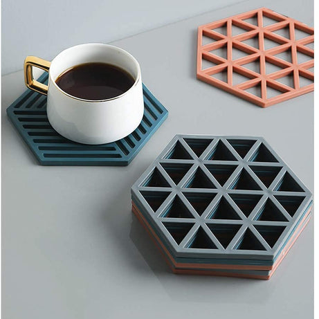 KPNG Silicone Trivet Mats Hot Pads Heat Resistant Bowl Mats Dish Mats Drink Coasters Non-Slip Pot Holders for Home Kitchen Dining Table Decoration (4 Piece Line&Triangle Mix)