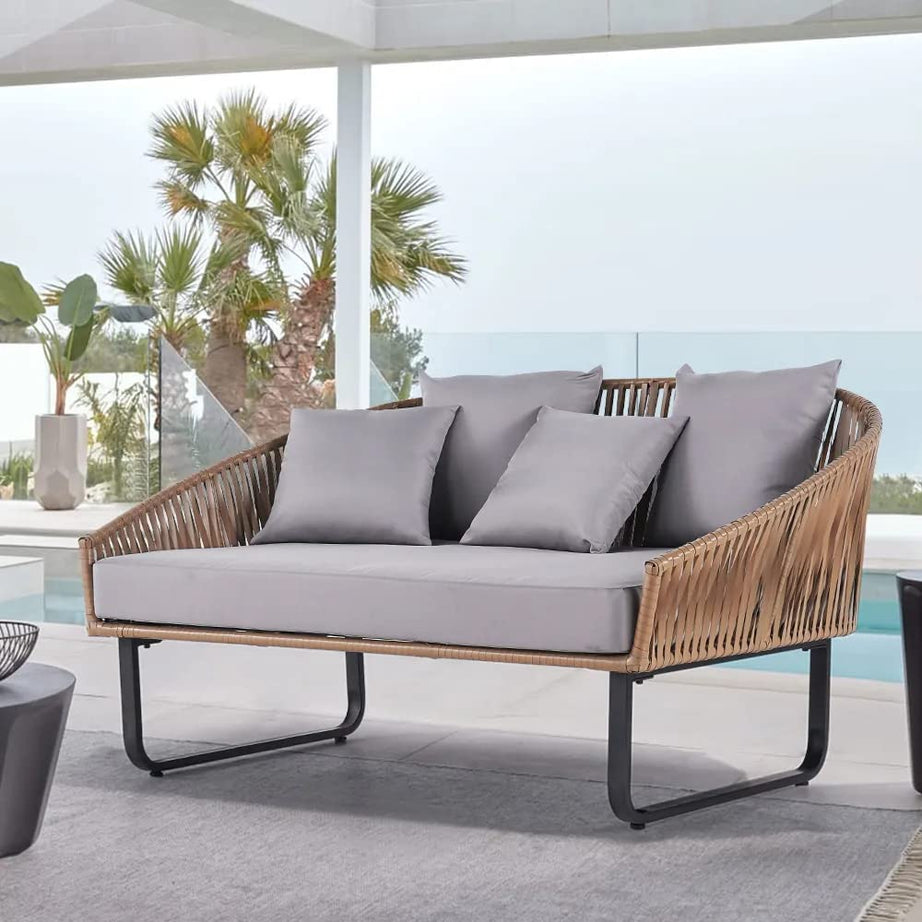 DEVOKO Outdoor Patio Wicker Daybed Round Sofa Sun Bed Swimming Pool Side Sun Lounger for Garden, Terrace, Balcony, Rattan Daybed (Beige & Grey)