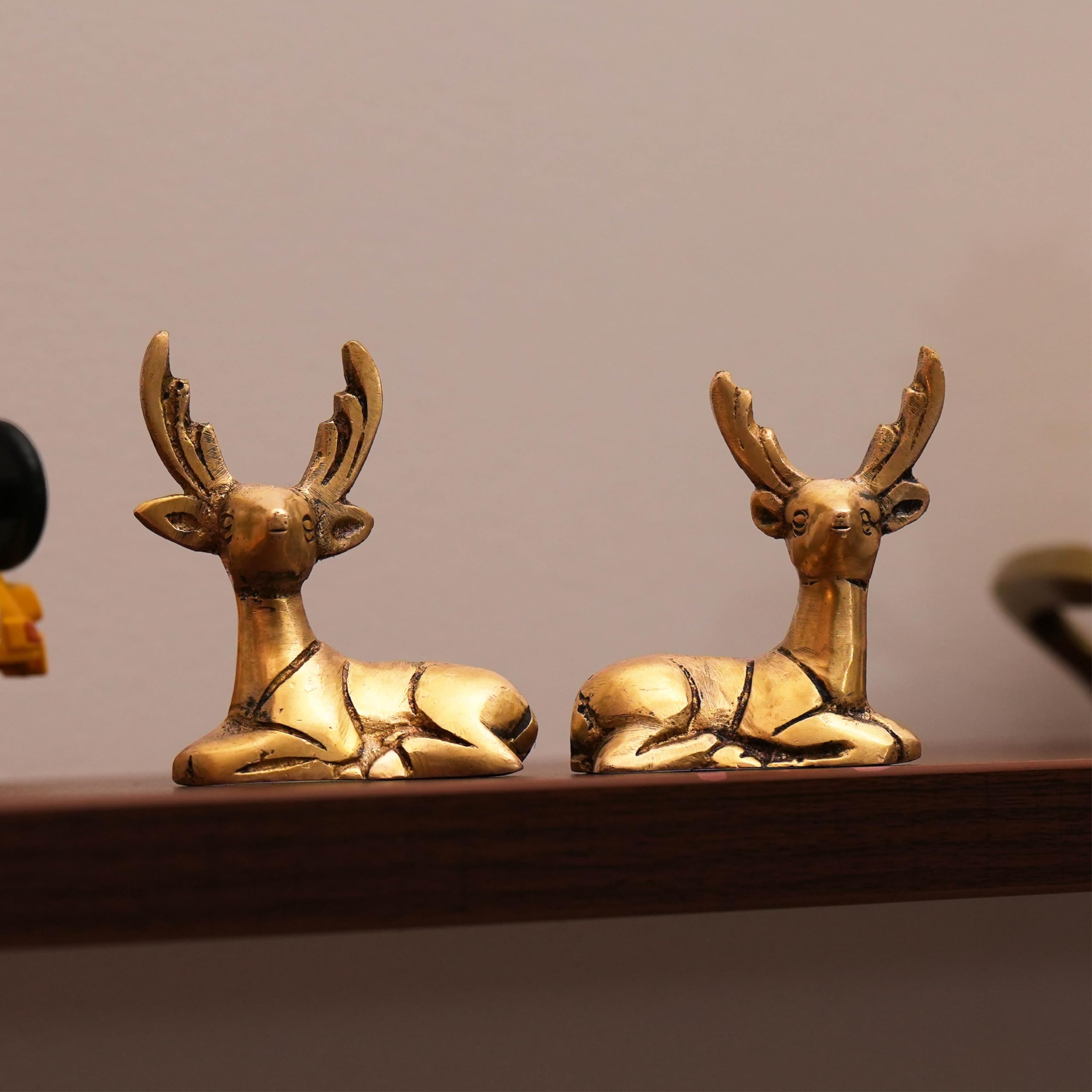 10Club Brass Deer for Home Decor - 2 Piece (6.5 inches, 300 Grams) - 100% Pure Brass | Decorative Brass Deer (Hiran) for Desk, Car, and Home Decor | Yellow Antique Finish - Ideal for Gifting