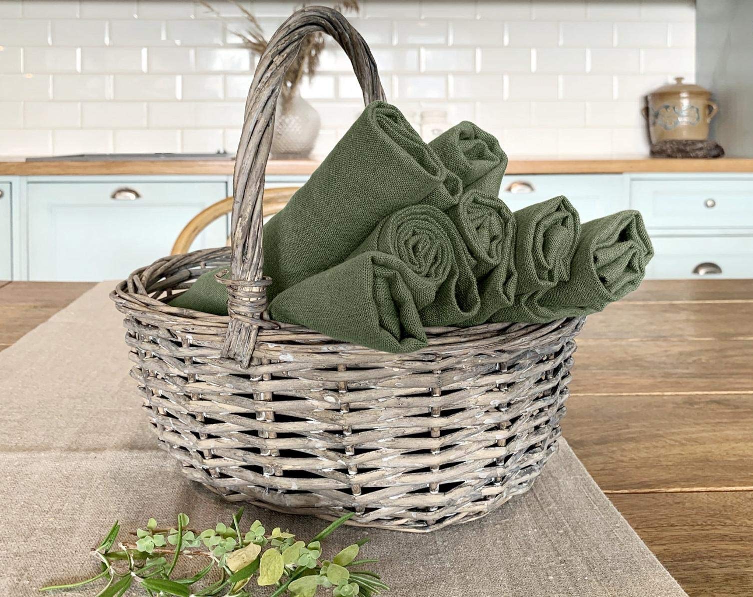 Meshwo Linen Napkins Cloth Napkin Set Dinner Napkins Table Napkins Set of 6 Medium (14 x 14 inch) Cotton Party Fabric Machine Washable for Home Restaurant Hotel (Green)