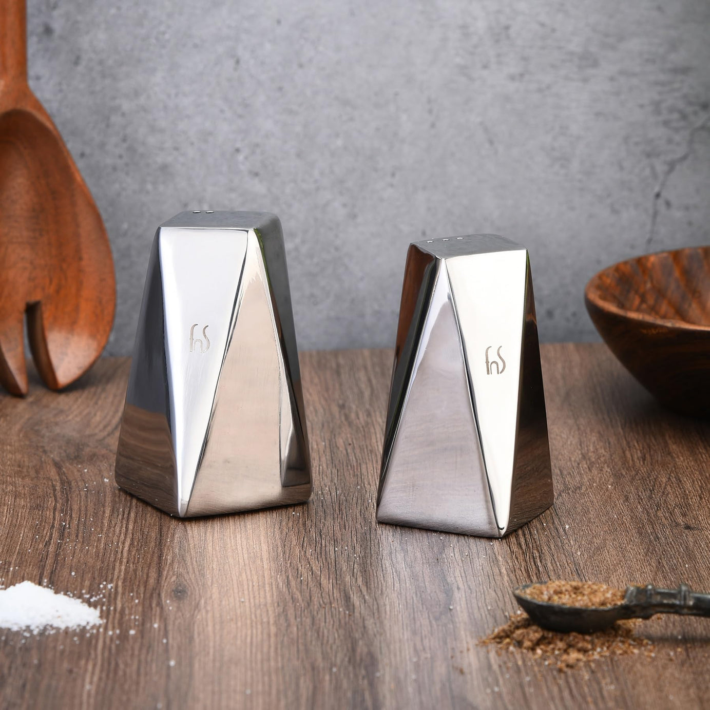 FnS Stainless Steel Diamond shape Salt & Pepper Shaker, Spice Oregano, Jar Oregano, Chilli Flakes, Sugar, Seasoning Sprinkler| Air Tight Container | Dining Table Masala Box(set of 2)